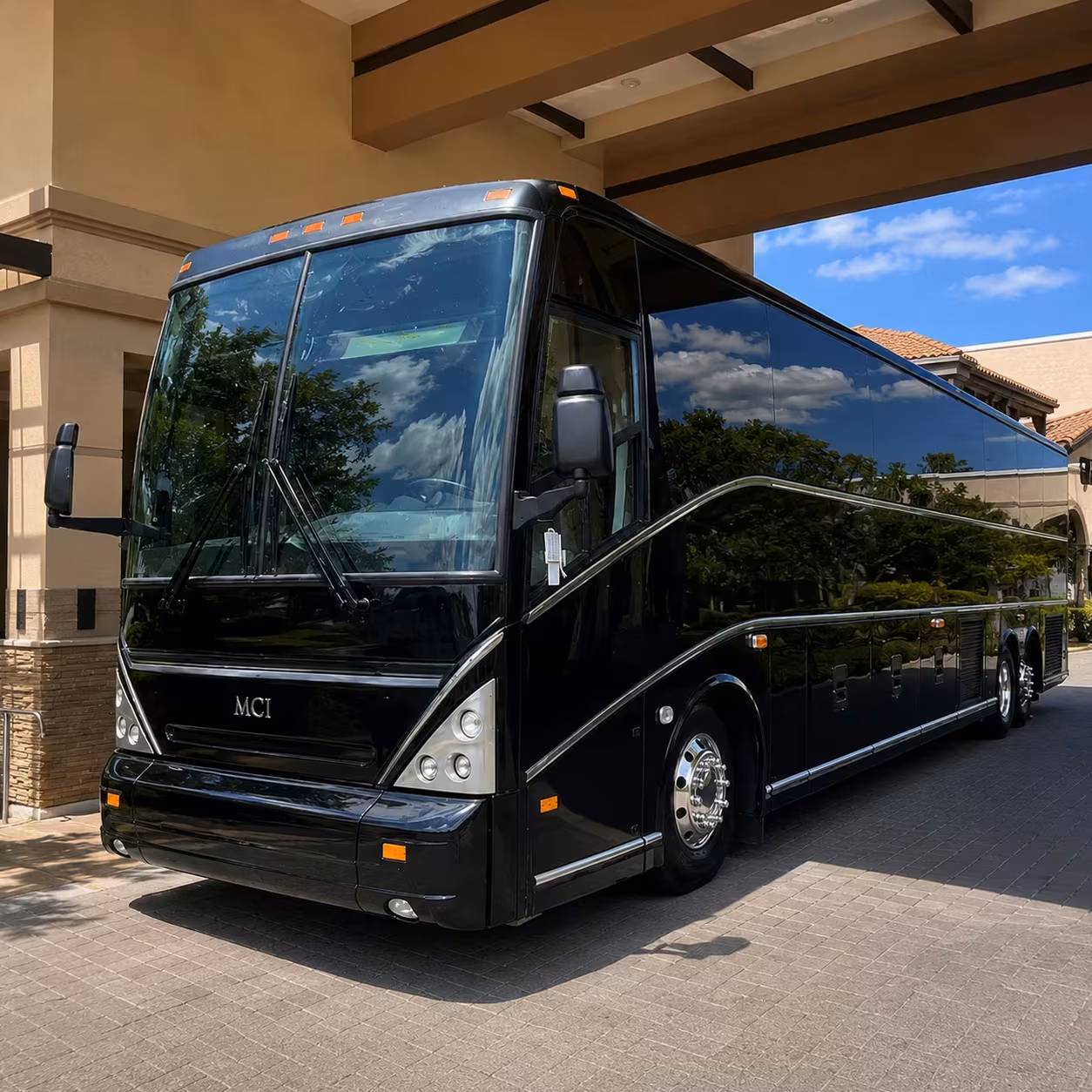 bus rentals from vista to san diego convention venues