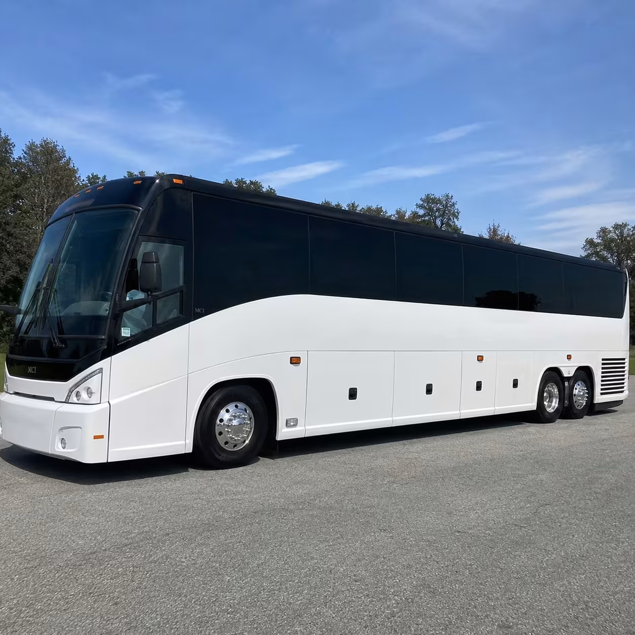 vista airport shuttle buses to mcclellan palomar airport