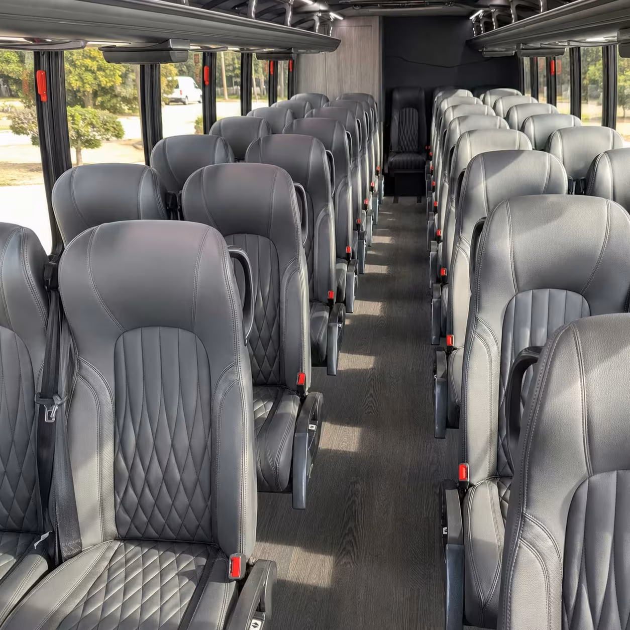 vista minibus rentals and coach buses for employee shuttles