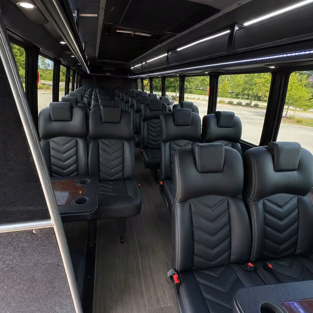 vista minibus rentals for youth groups and mission teams