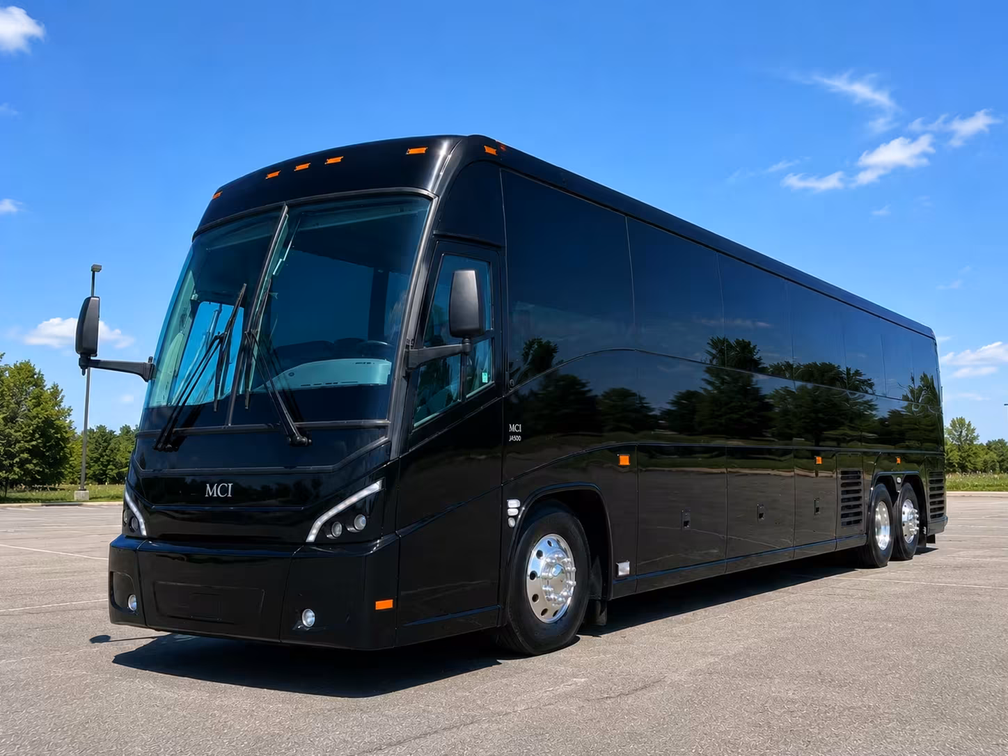 vista shuttle buses to the natural history museum and birch aquarium